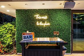 #1 Beach Estate Las Olas Beach Best Location