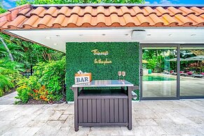 #1 Beach Estate Las Olas Beach Best Location