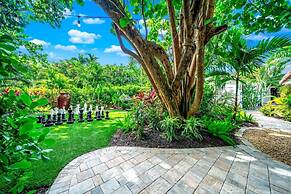 #1 Beach Estate Las Olas Beach Best Location