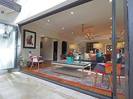 #1 Beach Estate Las Olas Beach Best Location