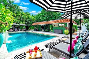 #1 Beach Estate Las Olas Beach Best Location