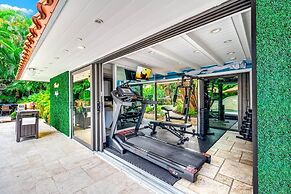 #1 Beach Estate Las Olas Beach Best Location