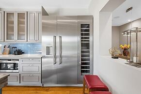 #1 Beach Estate Las Olas Beach Best Location