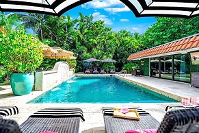 #1 Beach Estate Las Olas Beach Best Location