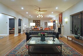 #1 Beach Estate Las Olas Beach Best Location