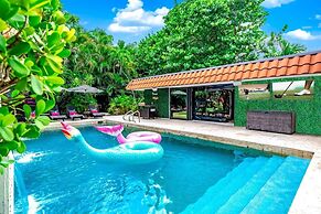 #1 Beach Estate Las Olas Beach Best Location