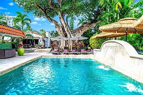 #1 Beach Estate Las Olas Beach Best Location