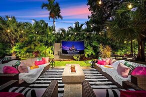 #1 Beach Estate Las Olas Beach Best Location