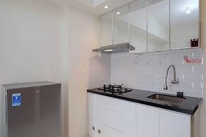 Modern Look 2BR at Podomoro Golf View Apartment