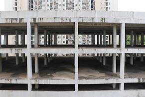 Warm and Nice Studio at Podomoro Golf View Apartment