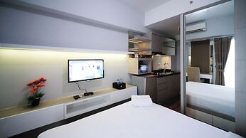 Homey and Simple Studio at Tanglin Supermall Mansion Apartment