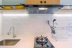 Fancy and Nice Studio at Podomoro Golf View Apartment