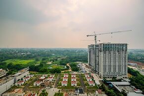 Fancy and Nice Studio Apartment at Podomoro Golf View