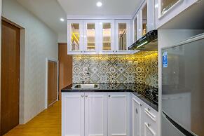 Fancy and Nice 2BR Apartment at Podomoro Golf View