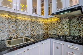 Fancy and Nice 2BR Apartment at Podomoro Golf View