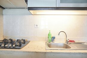 Elegant and Comfy 1BR with Extra Room Apartment at Bellagio Residence