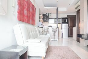 Elegant and Comfy 1BR with Extra Room Apartment at Bellagio Residence