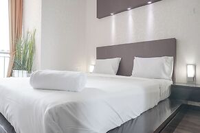 Elegant and Comfy 1BR with Extra Room Apartment at Bellagio Residence