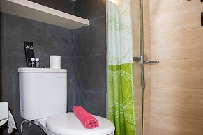 Well Furnished 2BR at Podomoro Golf View Apartment