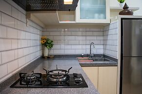 Well Furnished 2BR at Podomoro Golf View Apartment