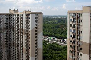 Comfort 2BR at 28th Floor Podomoro Golf View Apartment