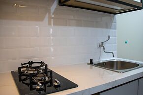 Comfort 2BR at 28th Floor Podomoro Golf View Apartment