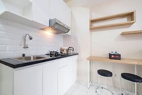 Modern and Cozy 2BR Podomoro Golf View Apartment