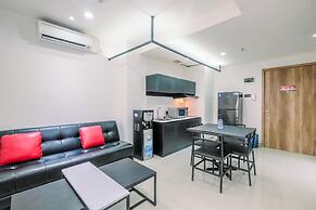 Luxury 2BR Apartment at Pejaten Park Residence with Bathtub