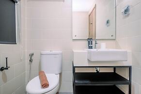 Luxury 2BR Apartment at Pejaten Park Residence with Bathtub