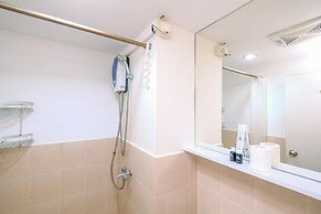 Minimalist 1BR with Extra Room Podomoro Golf View Apartment