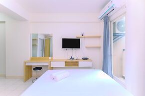 Nice and Warm Studio at Podomoro Golf View Apartment