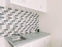 Modern 2BR Apartment at Podomoro Golf View