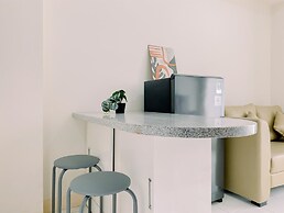 Modern 2BR Apartment at Podomoro Golf View