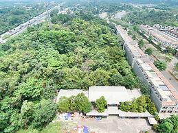 Restful 2BR at Podomoro Golf View Apartment