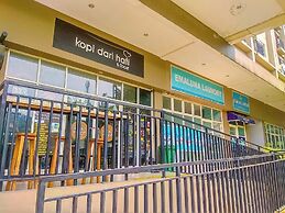 Warm and Homey Studio at Podomoro Golf View Apartment