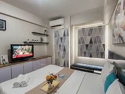 Warm and Homey Studio at Podomoro Golf View Apartment