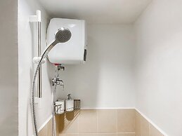 Warm and Homey Studio at Podomoro Golf View Apartment