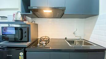 Tranquil and Homey Studio at Podomoro Golf View Apartment