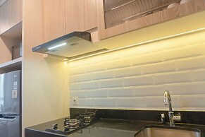 Cozy and Minimalist Studio Room at Ciputra World 2 Apartment