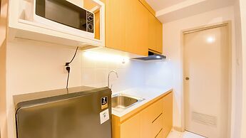 Cozy with Modern Style 2BR Apartment at Tokyo Riverside