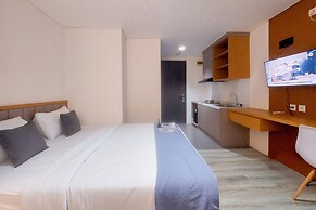Cozy Studio Apartment at Bintaro Icon