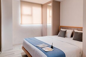 Cozy Studio Apartment at Bintaro Icon