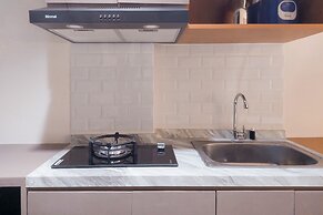 Cozy Studio Apartment at Bintaro Icon