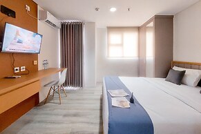 Cozy Studio Apartment at Bintaro Icon