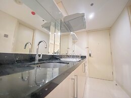 Good Homey Studio Apartment at Warhol (W/R) Residences