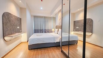 Wonderful 2BR with City View at Grand Sungkono Lagoon Apartment