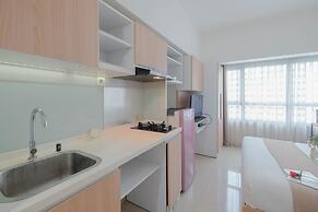 Comfy and Restful Studio at Springlake Summarecon Bekasi Apartment