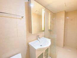 Compact and Nice Combined Unit 1BR Apartment at Warhol (W/R) Residence