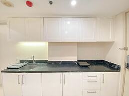 Compact and Nice Combined Unit 1BR Apartment at Warhol (W/R) Residence