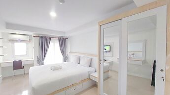 Relaxing Studio Apartment at Mansyur Residence